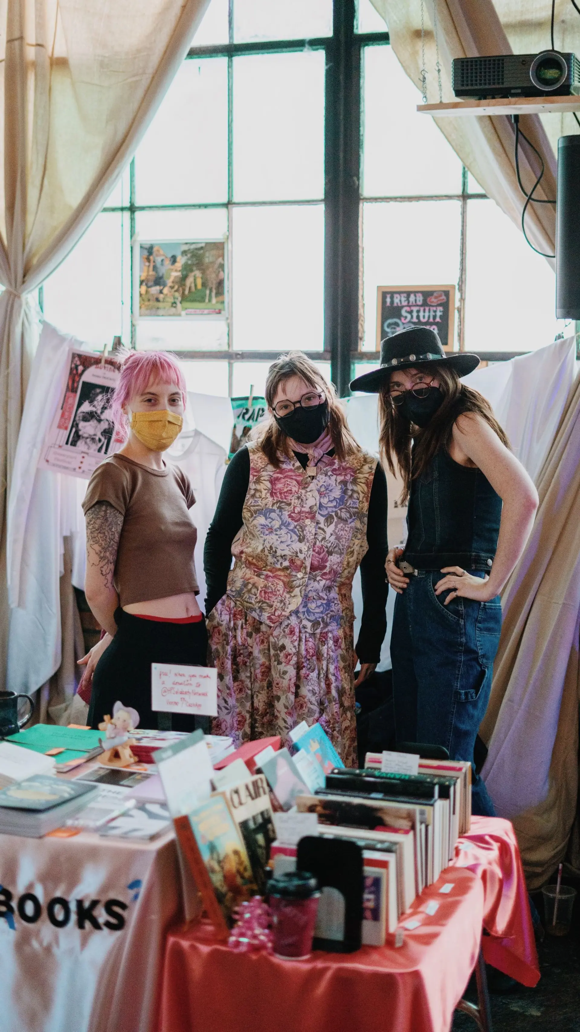 Jessie, Chloe, and Cande